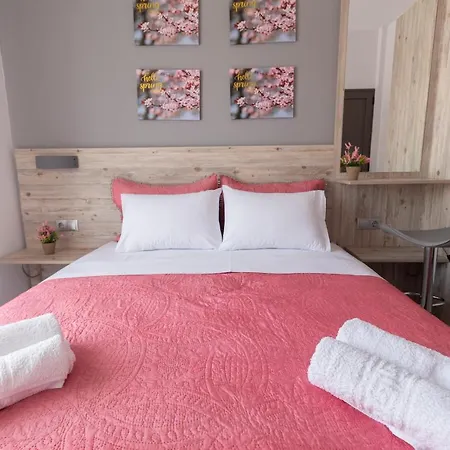 Golden Seaside 3 شقة نيا رودا