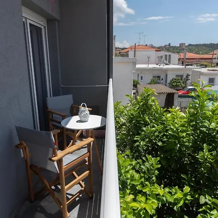 Golden Seaside 3 شقة *