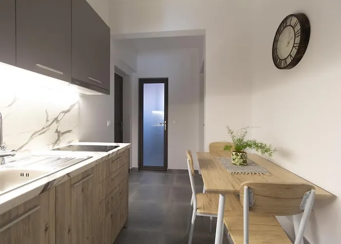 Golden Seaside 3 * Nea Roda