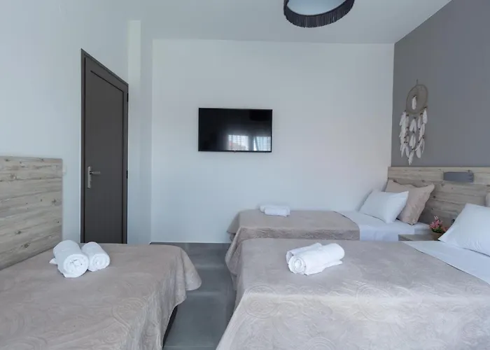 Golden Seaside 3 Nea Roda